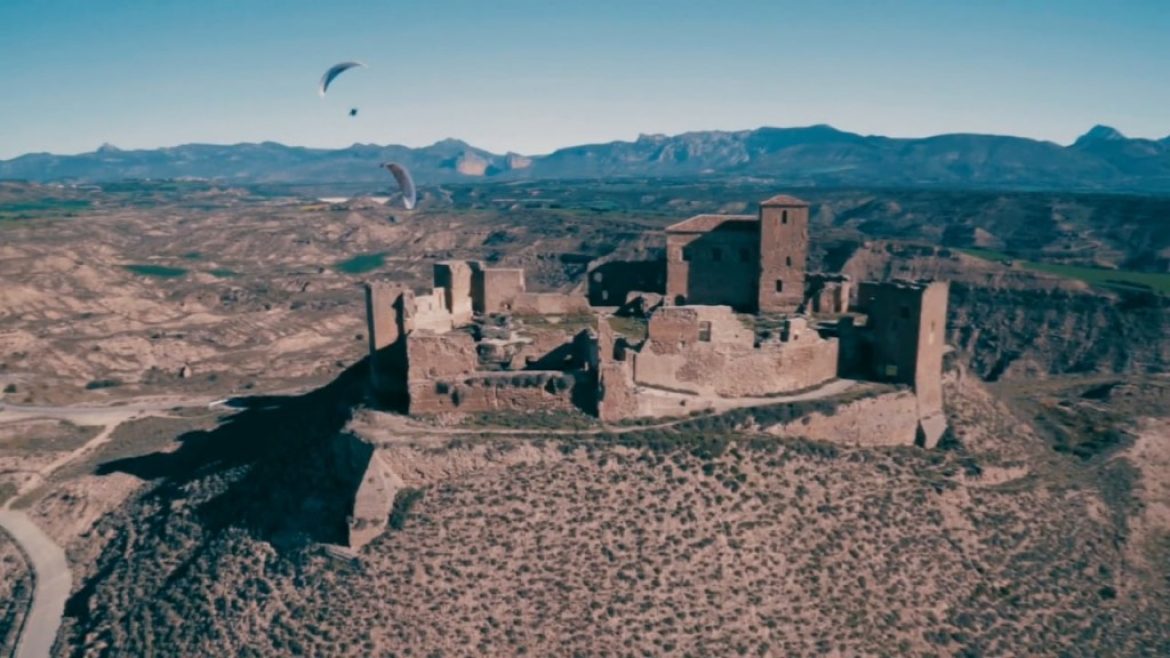 « Spanish Race », paramotoristes vs trailer, le teaser