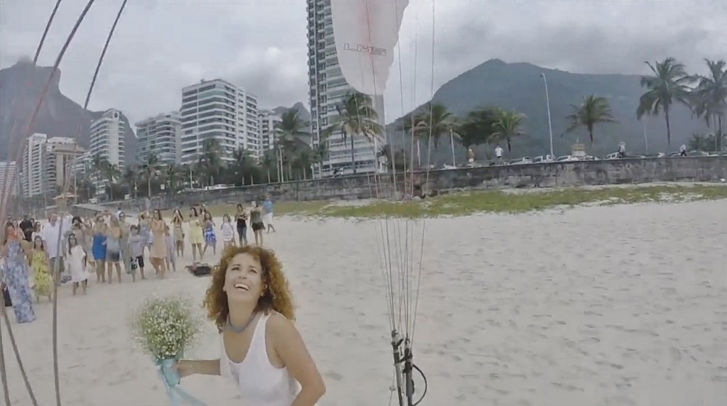 Le mariage de Luciana et de Stéphane en parapente à Rio
