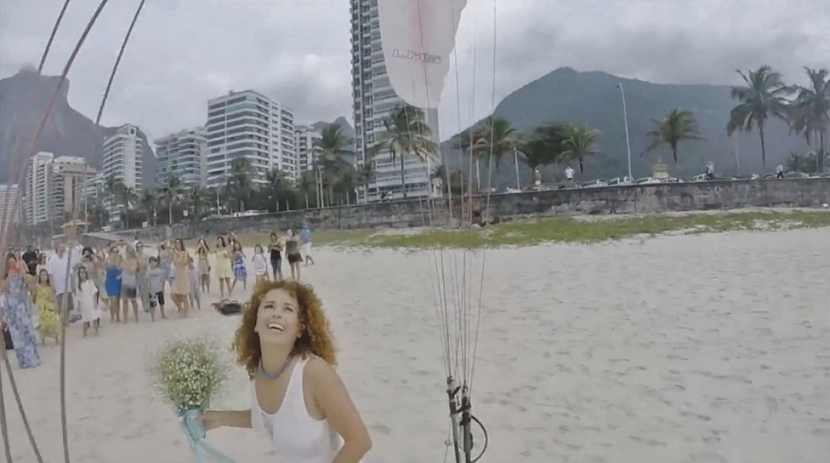 Le mariage de Luciana et de Stéphane en parapente à Rio