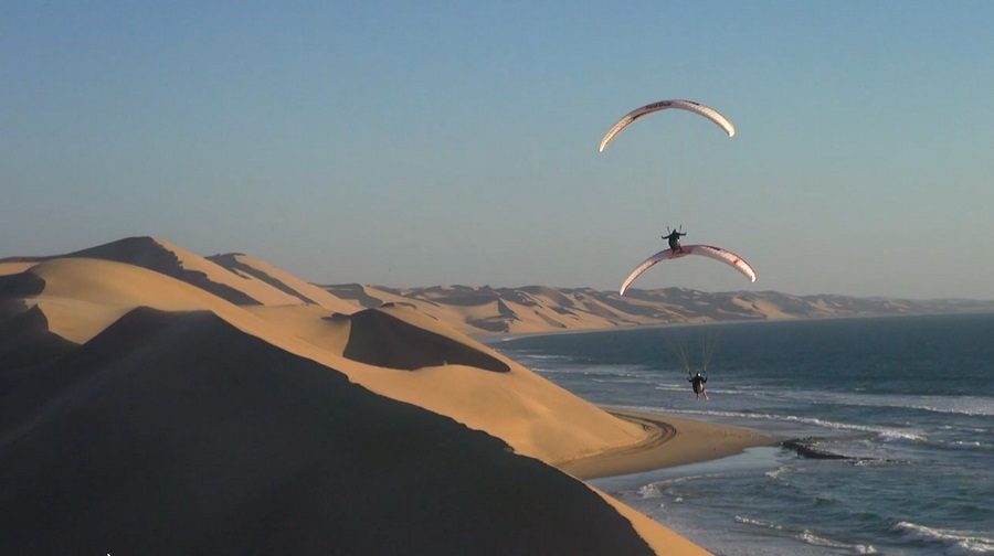 Vols synchro en Namibie avec Petar Loncar et Veso Ovcharov