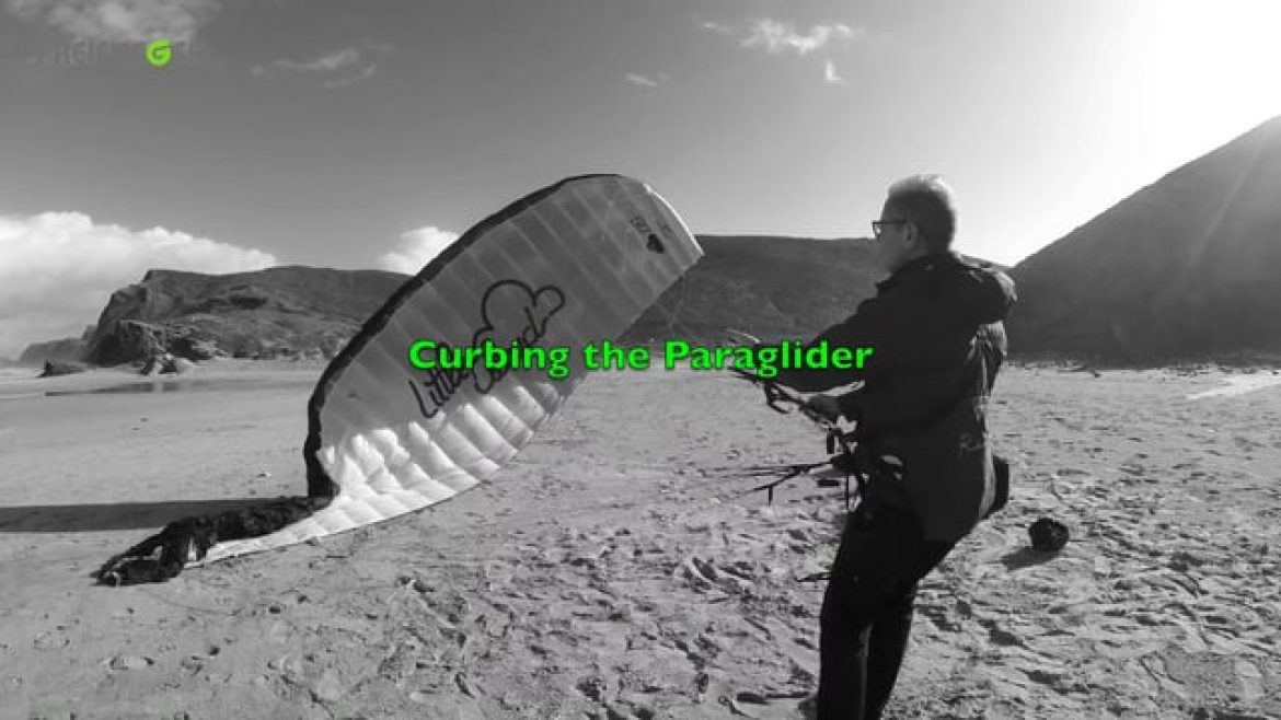 The « curb-technique » pour gonfler sa voile dans le vent fort