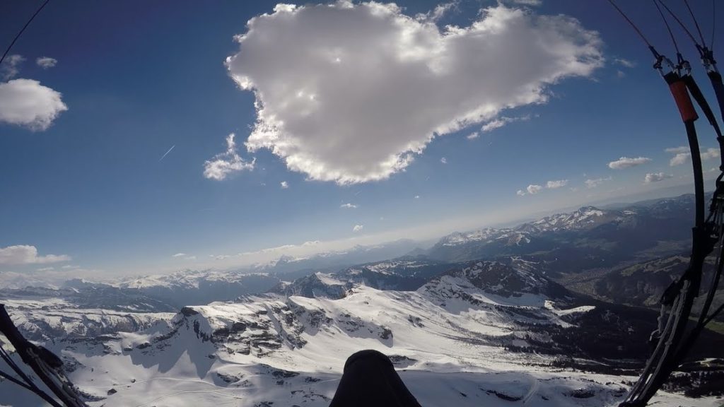 Tout là-haut, c&rsquo;est « silence ». Xavier, un jeune pilote converti