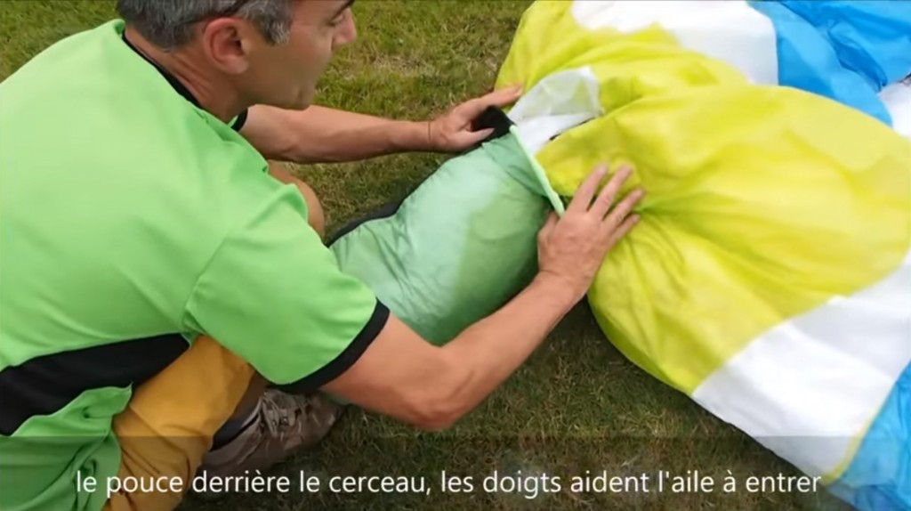 Tutos pour « plier » son aile avec le sac de pliage Le Tube