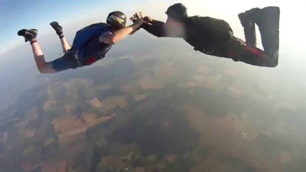 Une chute libre hypnotique de plus de 3000 m