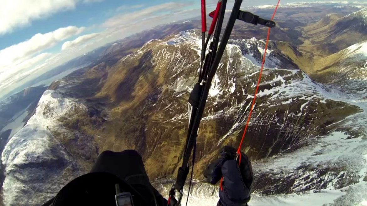 Vol parapente à Loch Cluanie en Ecosse