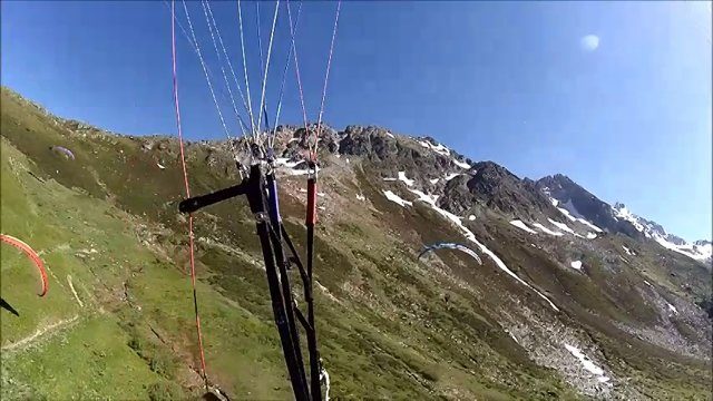 Vol parapente dans le Beaufortain (Bisanne)