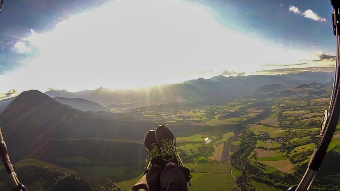 Vol site parapente Courtet (38)