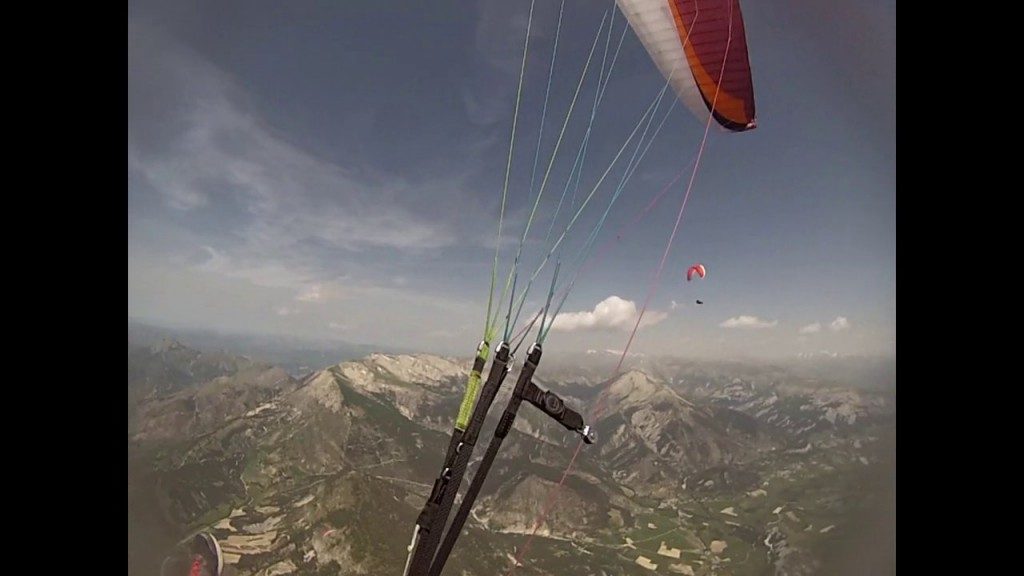 Vol site parapente Le Chalvet (04)