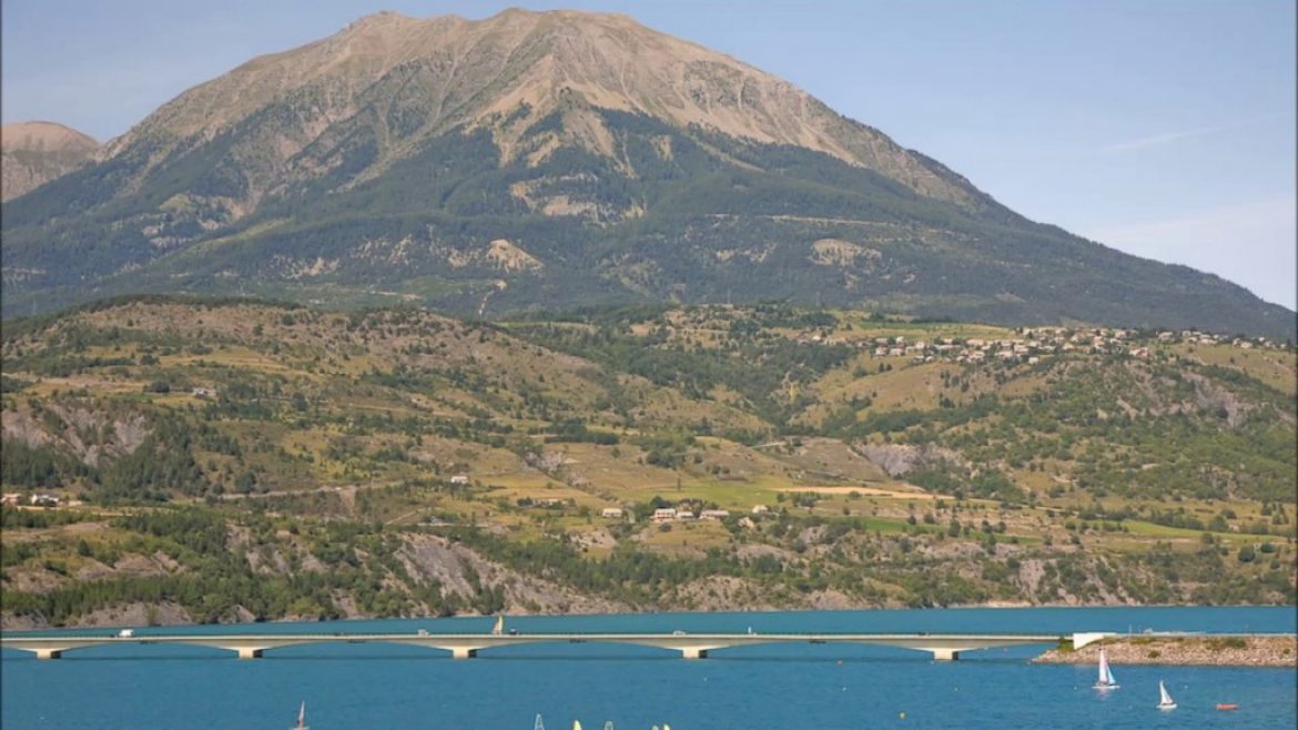 Vol site parapente Mont Guillaume (05)