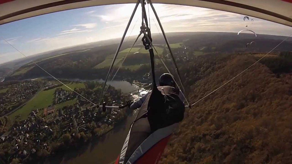 Vol sur le site parapente belge des 7 Meuses (Belgique)