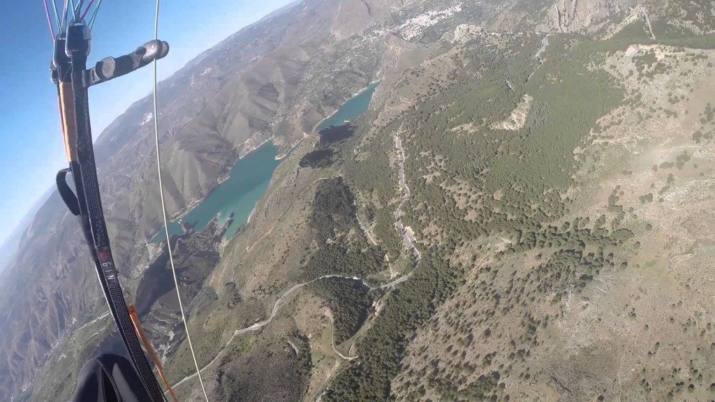 Vol sur le site parapente Cenes de la Vega (Espagne)
