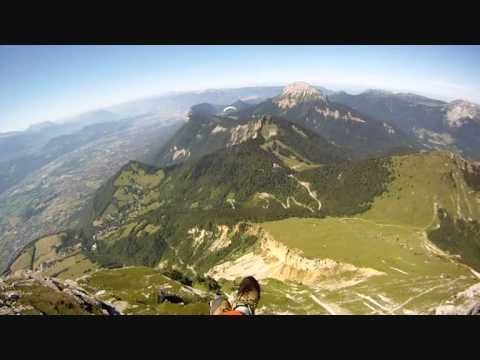 Vol sur le site parapente Dent de Crolles (38)