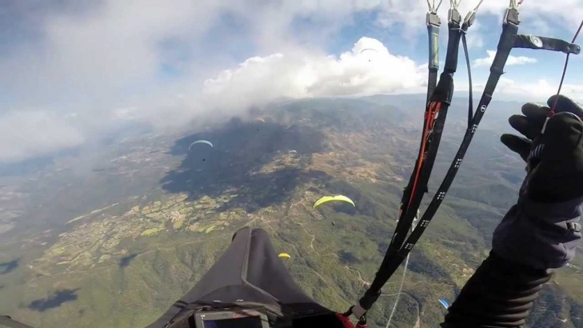 Vol sur le site parapente El Peñon (Mexique)