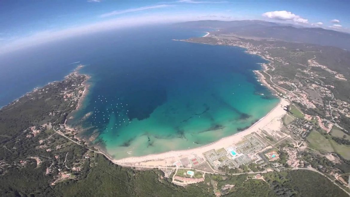 Vol sur le site parapente Vero (Corse 02)