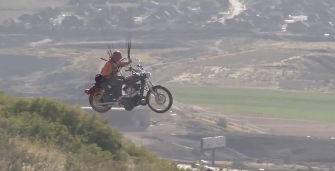 Voler en Harley Davidson, c&rsquo;est possible!