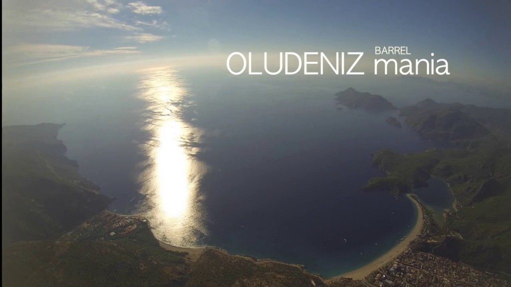 Voler sur le site parapente Oludeniz en Turquie