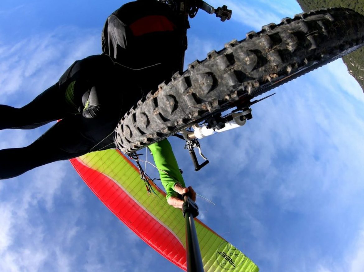 Vtt ou parapente ? Pourquoi choisir quand tu peux faire les 2 ?