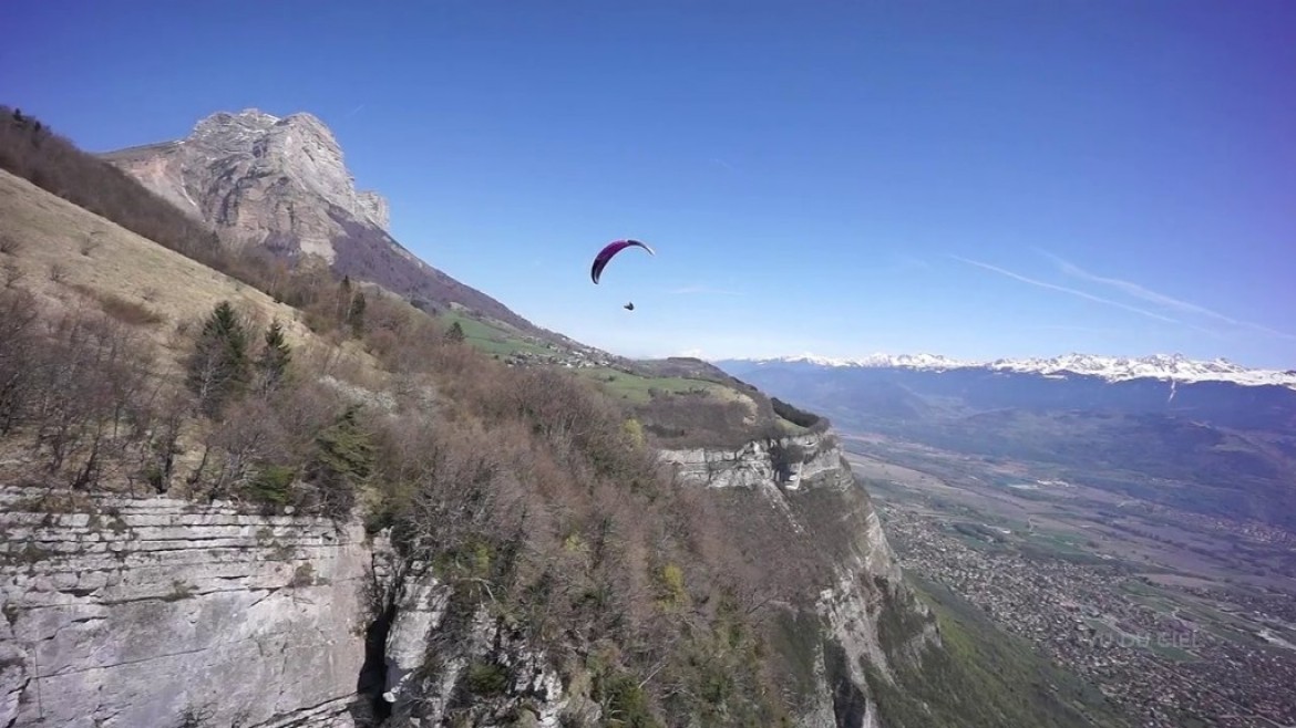 Parapente Saint Hilaire, premier épisode « Vu du ciel » d&rsquo;Altitude Films