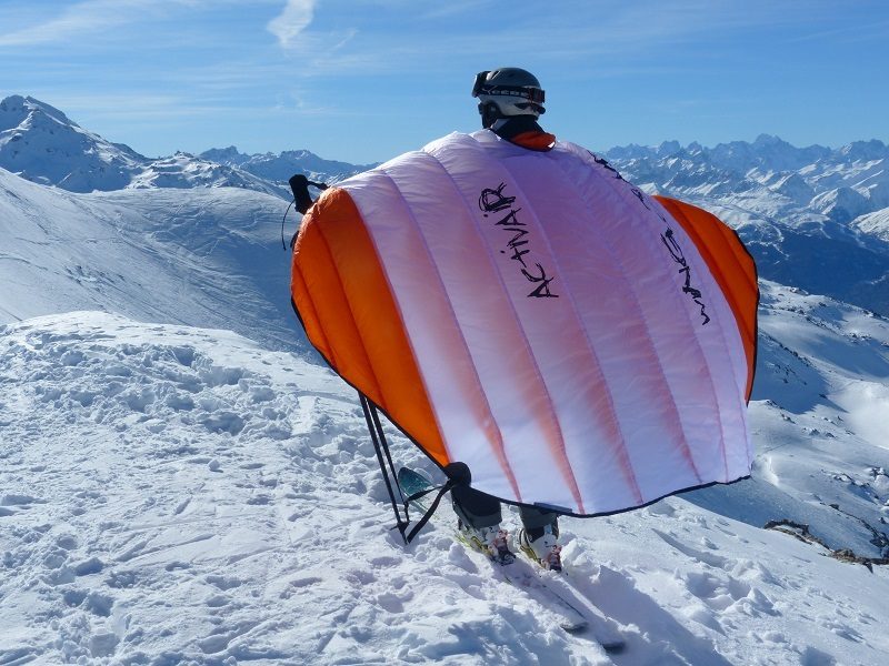 De nouvelles sensations en ski avec les ailes Wingjump